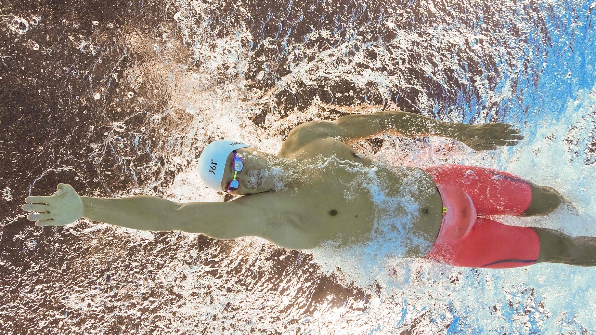 女子篮球引入柔韧协调评估系统精准制定训练方案，篮球运动员柔韧性训练