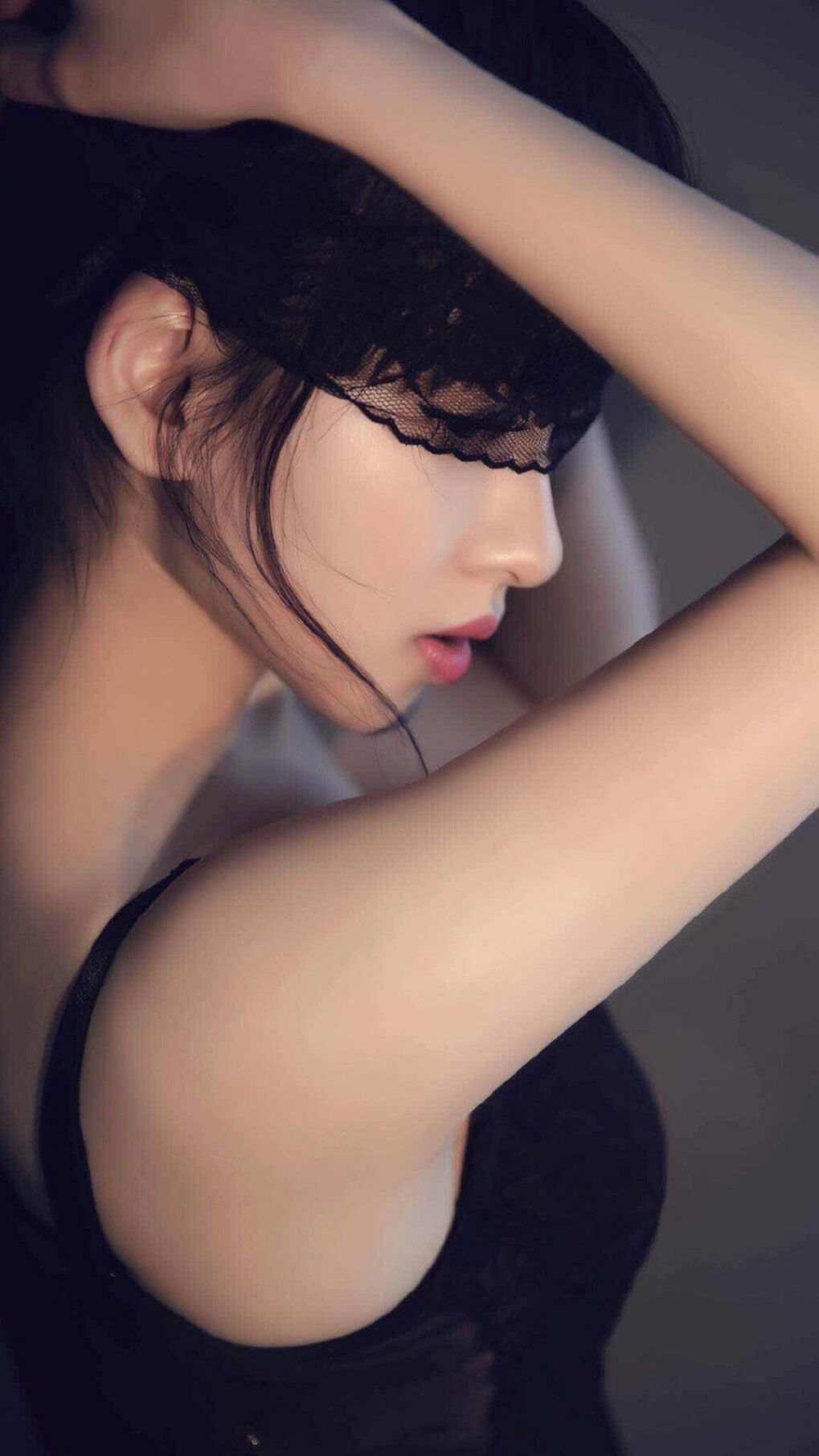 _水上摩托表演赛：速度与水花的极限角逐_，水上摩托车价格是多少